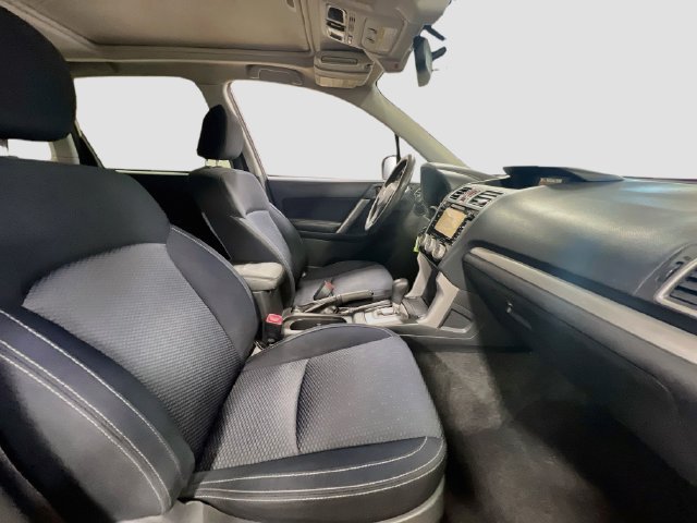 Used 2016 Subaru Forester 2.5i Premium AWD/4WD image 29