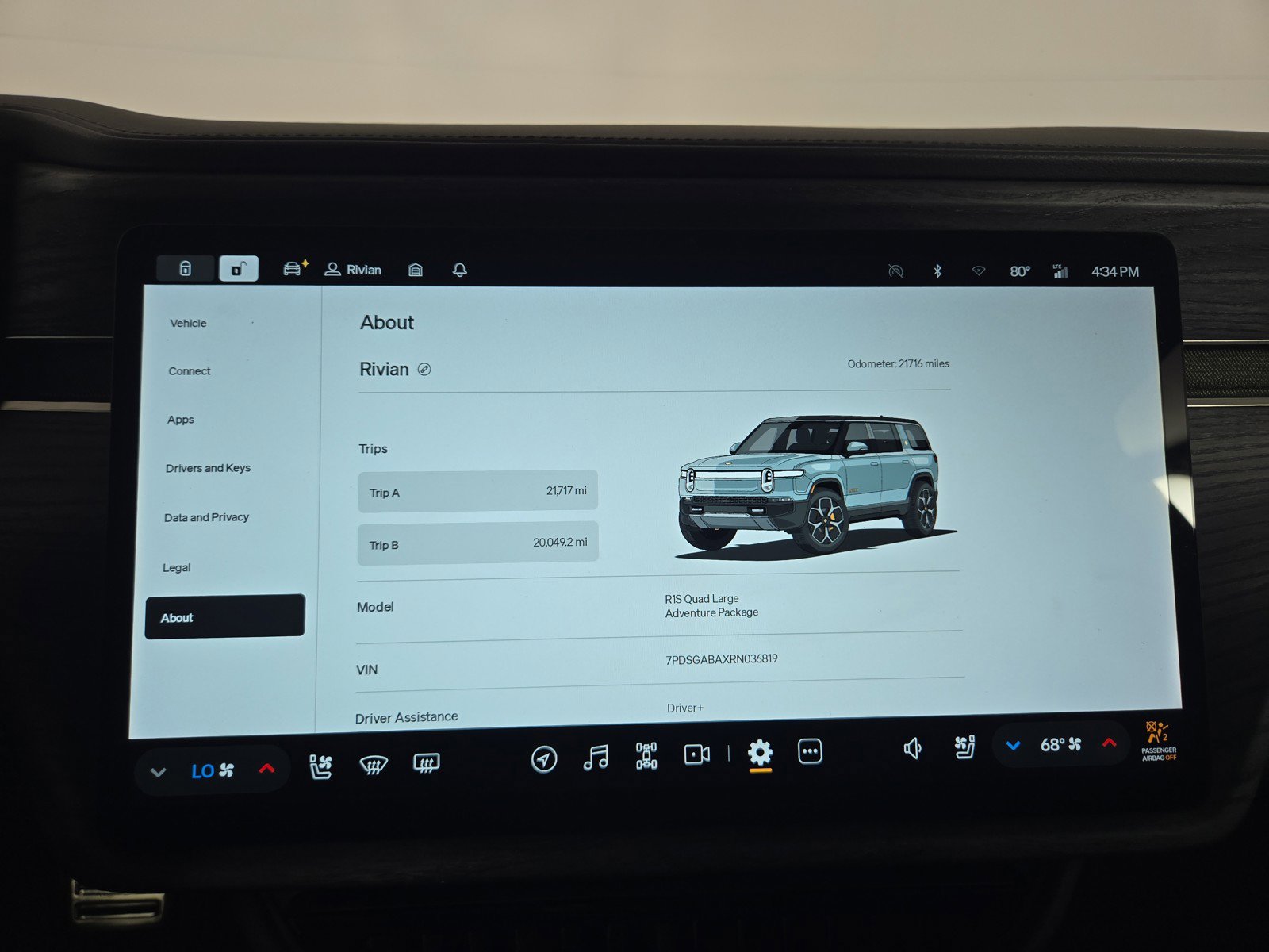 Used 2024 Rivian R1S Adventure AWD/4WD image 29