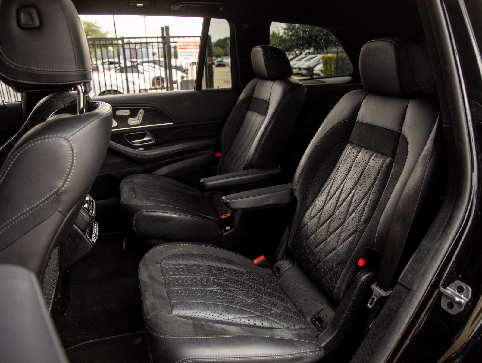 Used 2021 Mercedes-Benz GLS 63 AMG 4MATIC image 34