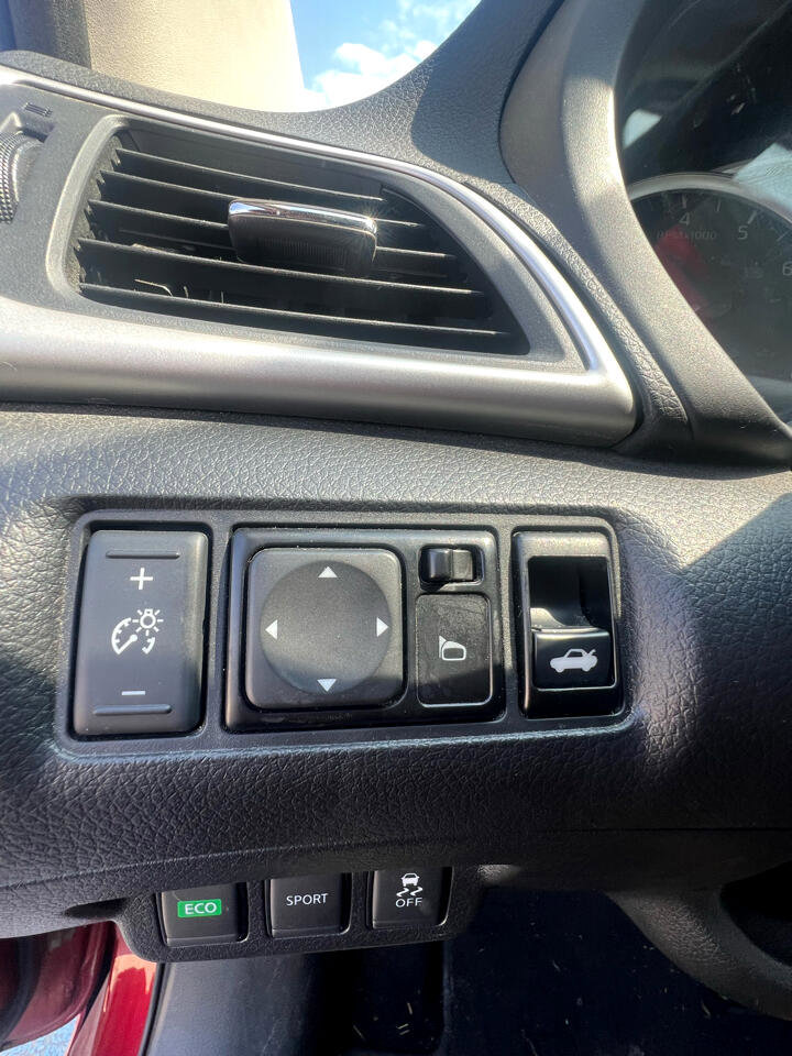 Used 2018 Nissan Sentra SV image 12