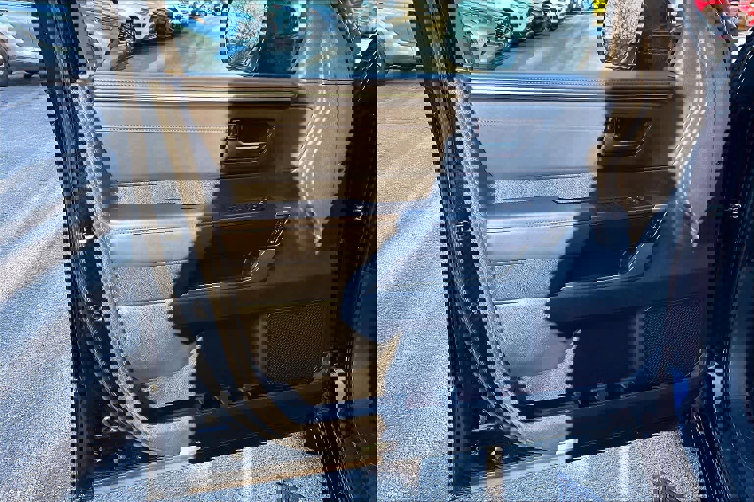 Used 2026 Toyota Sequoia Platinum image 21