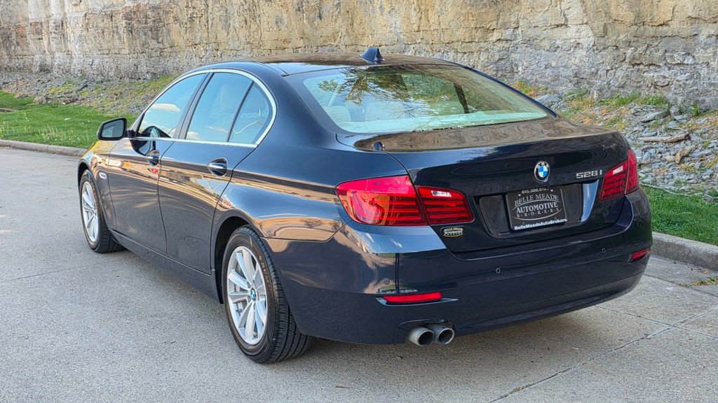 Used 2015 BMW 528i Sedan image 7