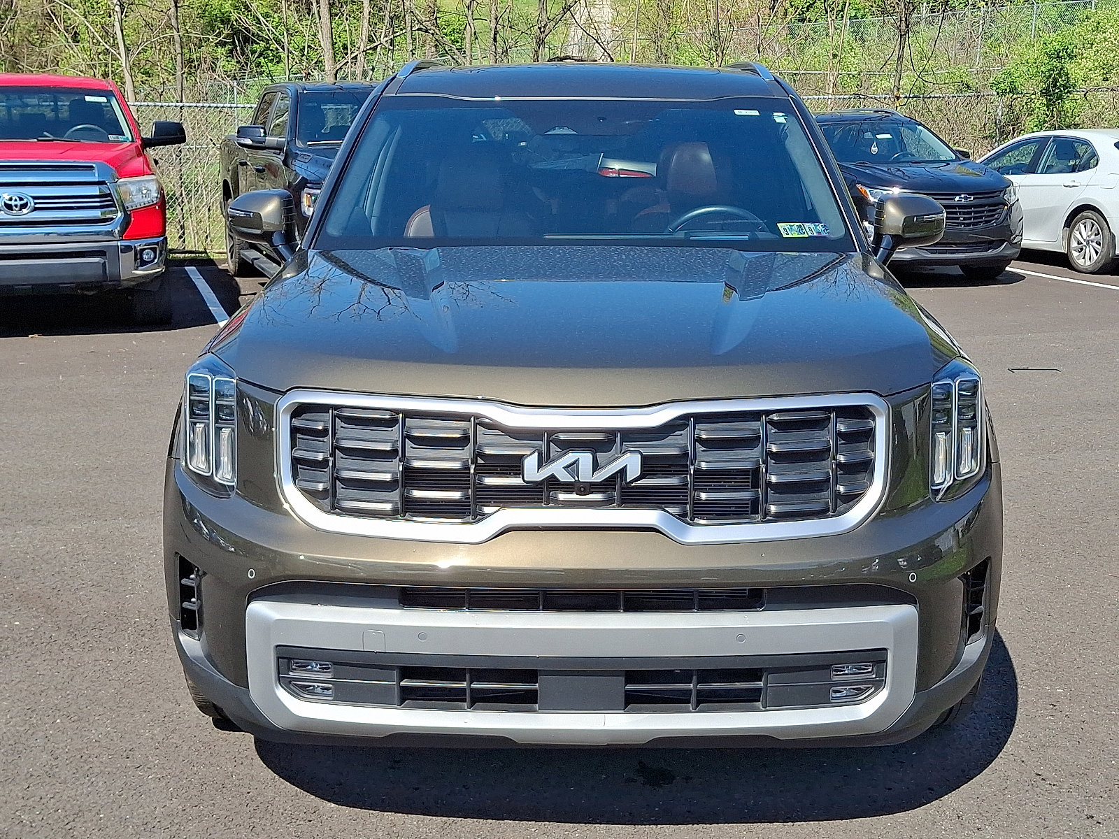 Used 2024 Kia Telluride SX Prestige AWD/4WD image 2