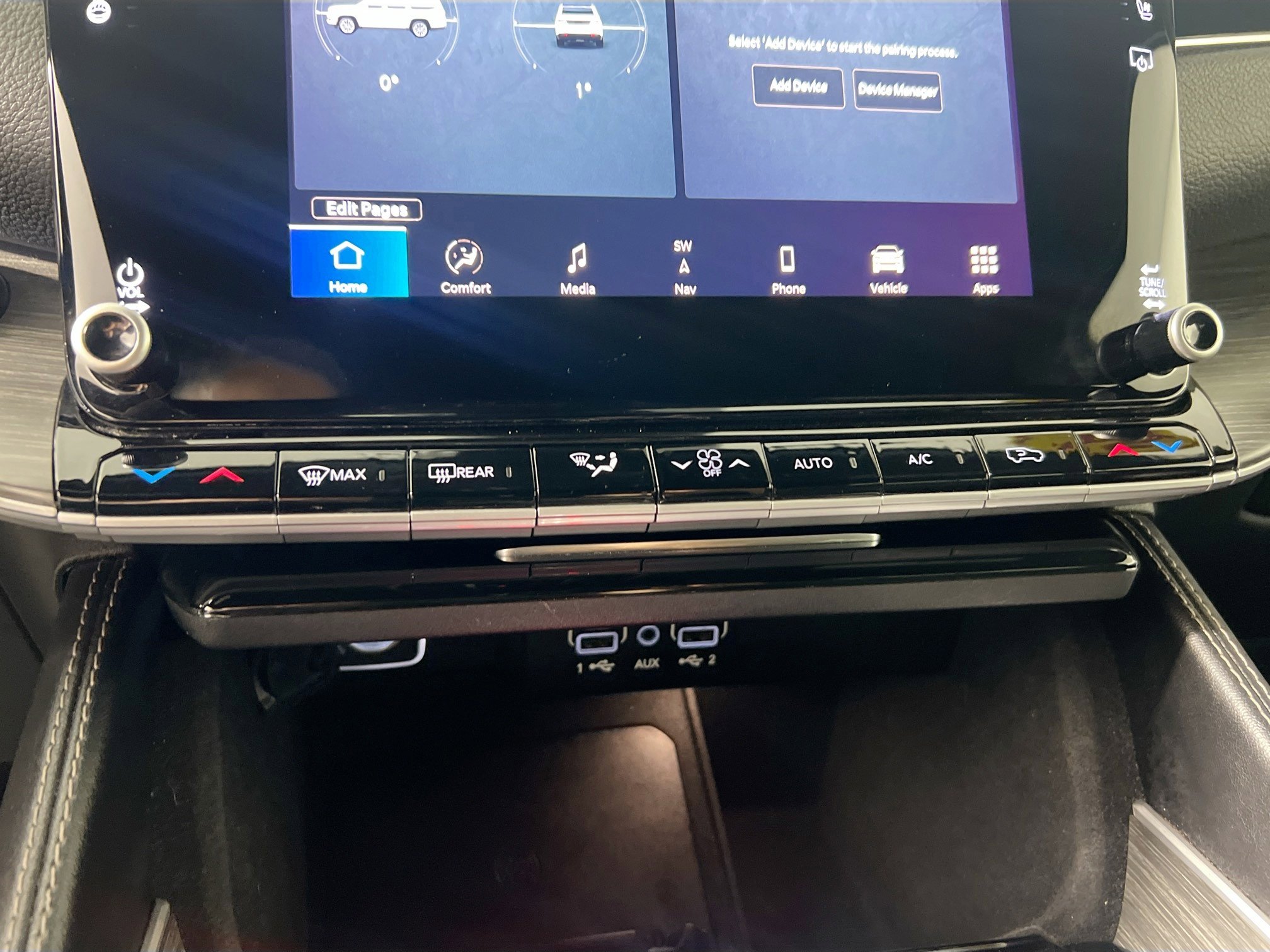 Used 2023 Jeep Wagoneer L Series II image 27