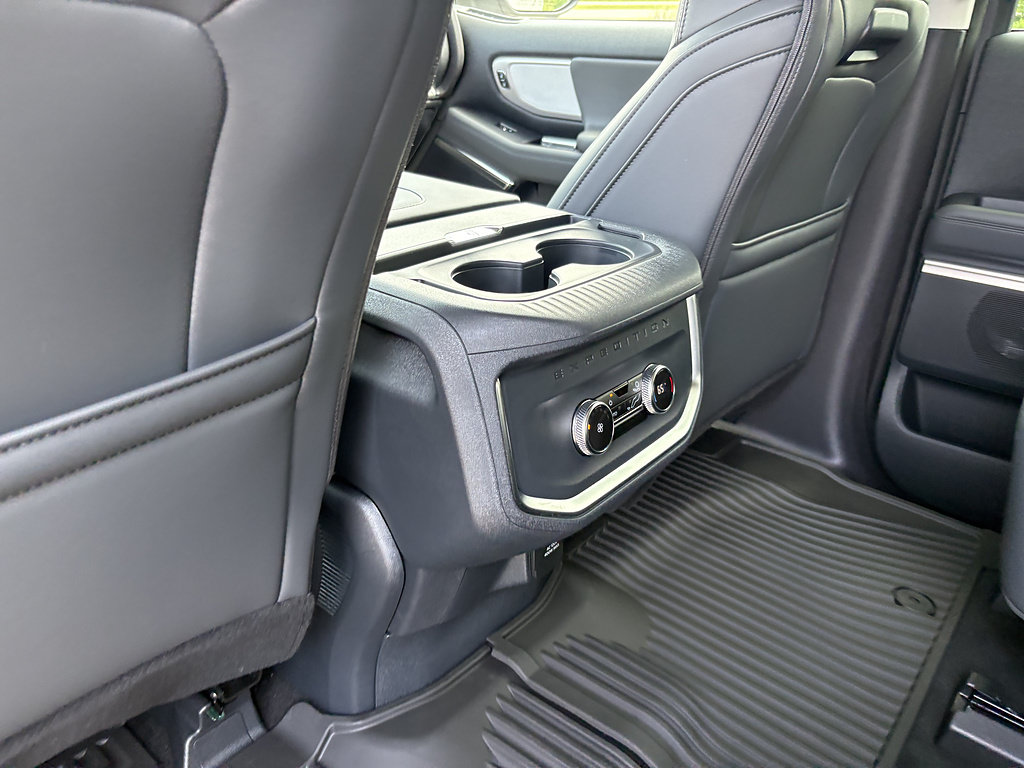 New 2026 Ford Expedition Active AWD/4WD image 18