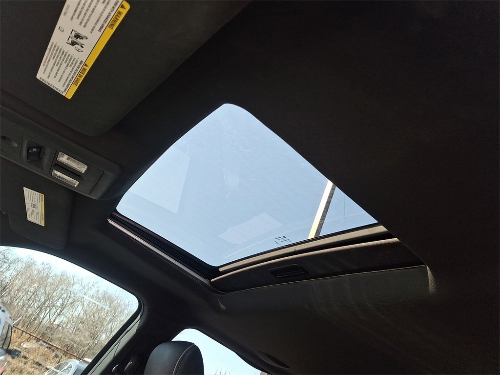 Used 2015 RAM 1500 Limited image 16