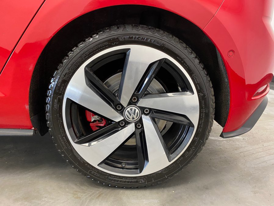 Used 2018 Volkswagen GTI S image 17