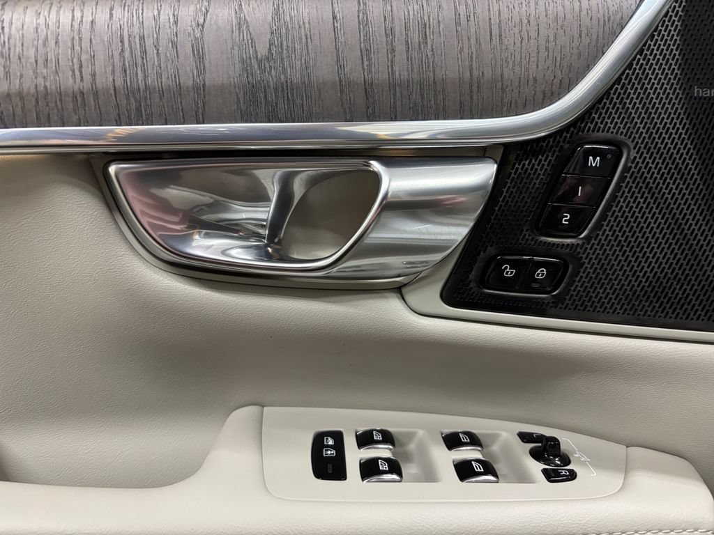 Certified 2025 Volvo S90 B6 Ultra AWD/4WD image 12