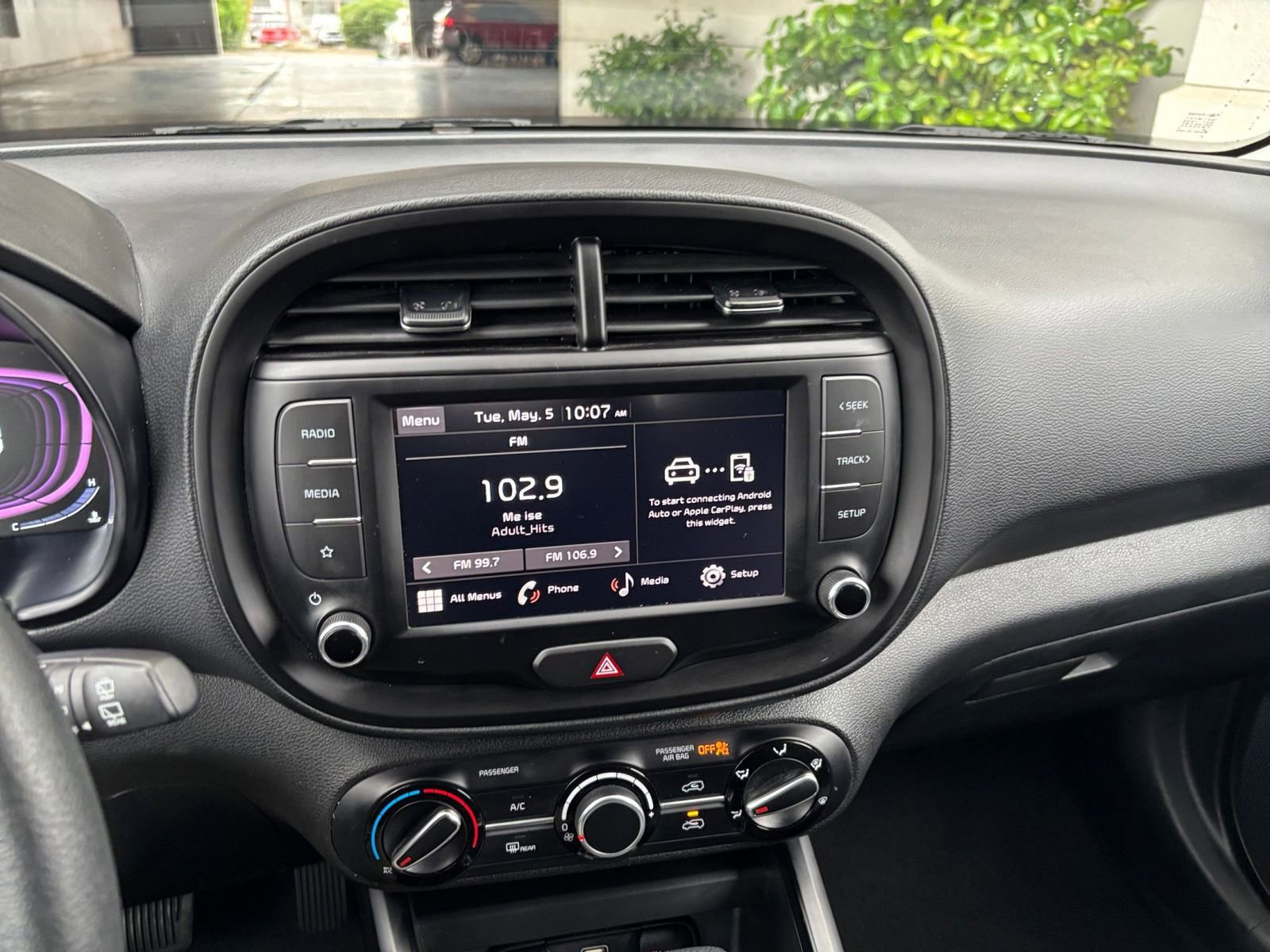 Used 2025 Kia Soul LX w/ LX Technology Package FWD image 20
