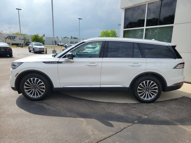 Certified 2024 Lincoln Aviator Reserve w/ Elements Package Plus AWD/4WD image 4