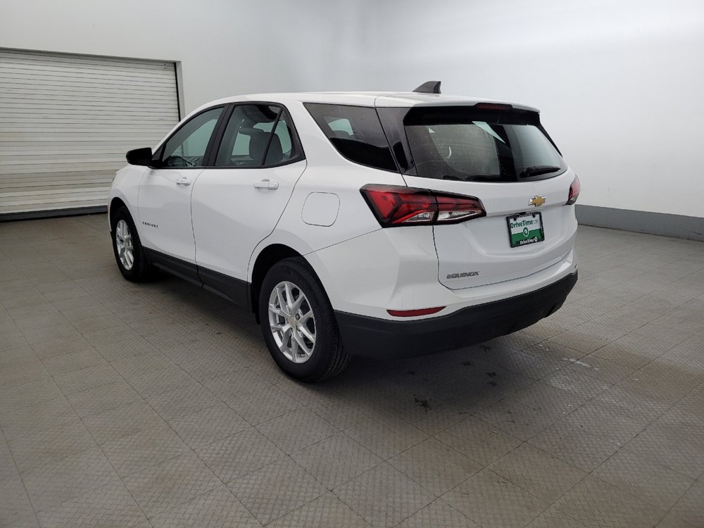 Used 2024 Chevrolet Equinox LS image 5