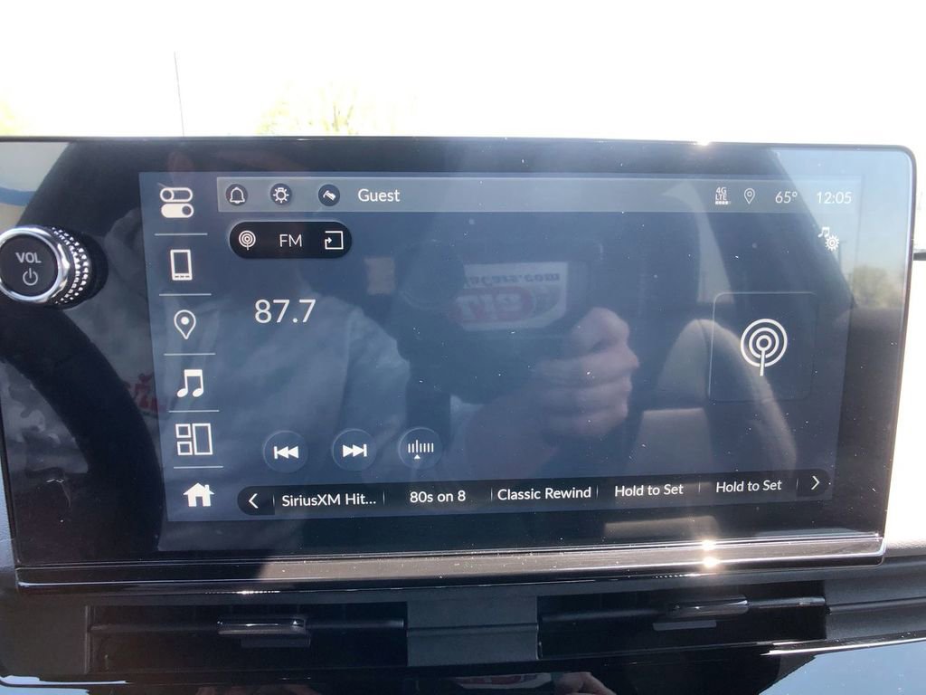 New 2025 Honda Prologue Touring image 17