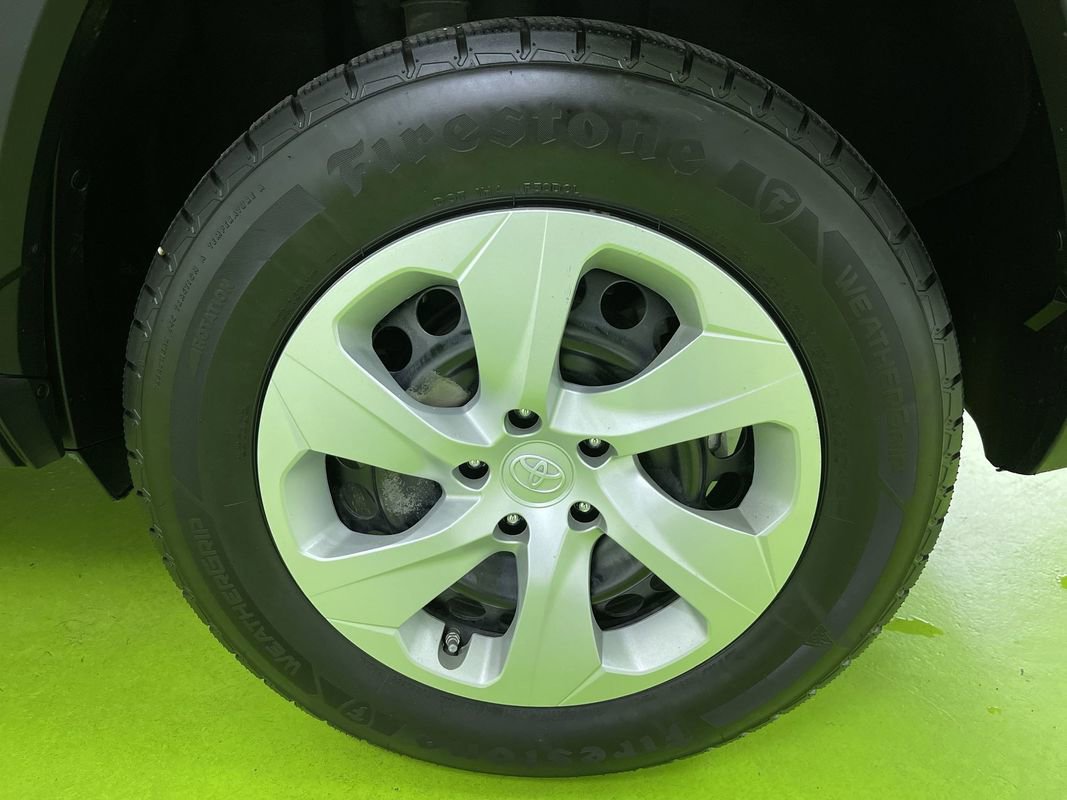 Used 2024 Toyota RAV4 LE image 15