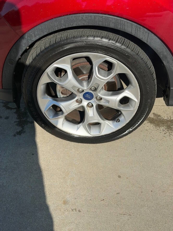 Used 2015 Ford Escape Titanium w/ Equipment Group 301A FWD image 9