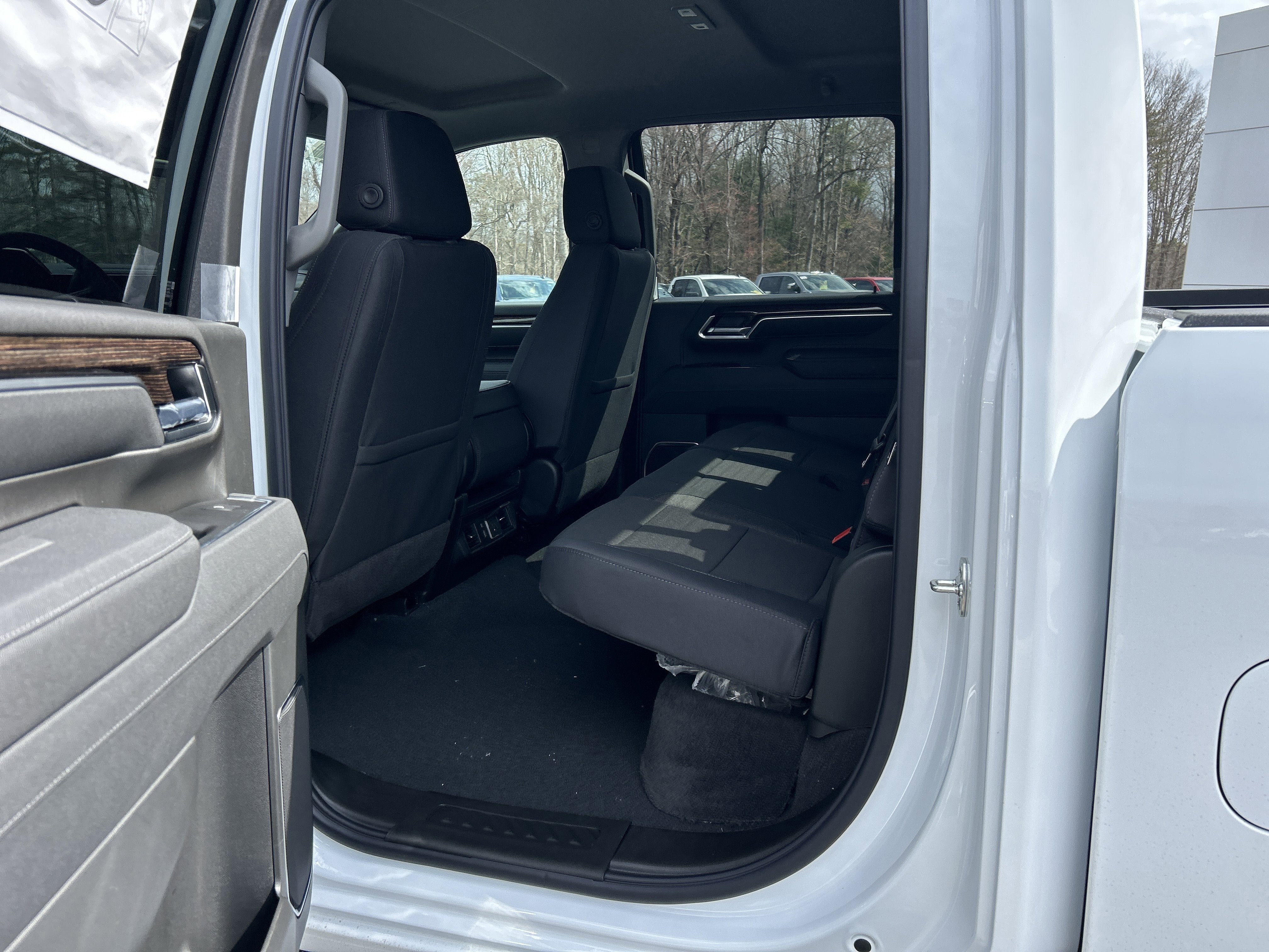 New 2026 GMC Sierra 2500 SLE w/ SLE Value Package; AWD/4WD image 20