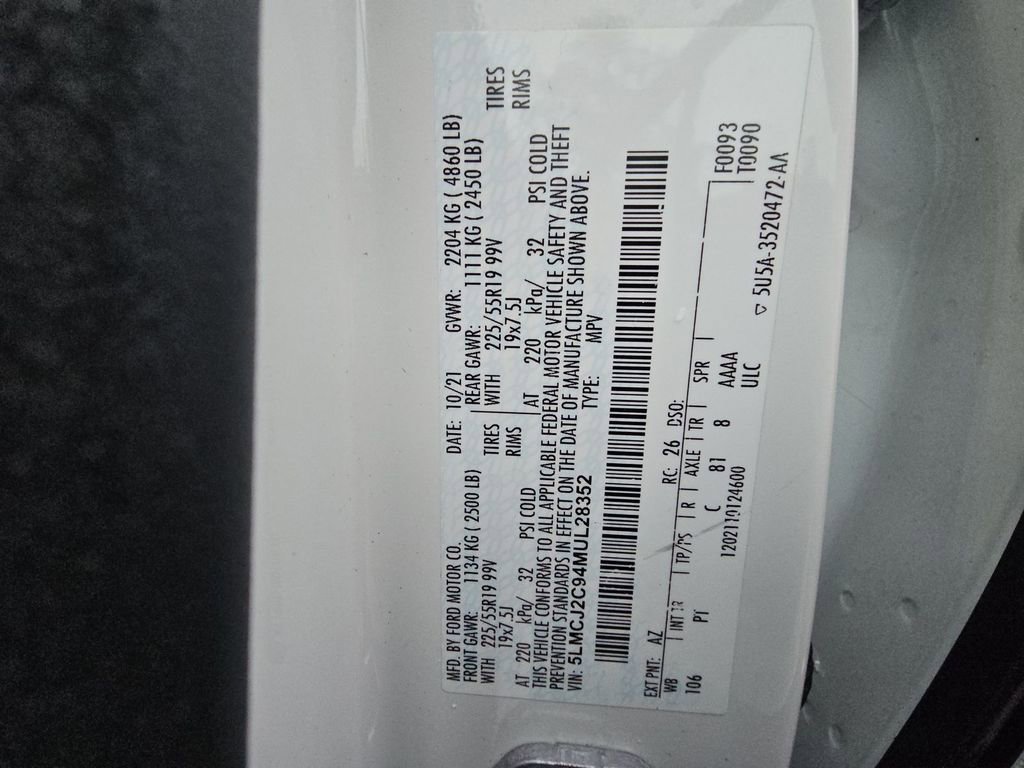 Used 2021 Lincoln Corsair Reserve w/ Elements Package image 18