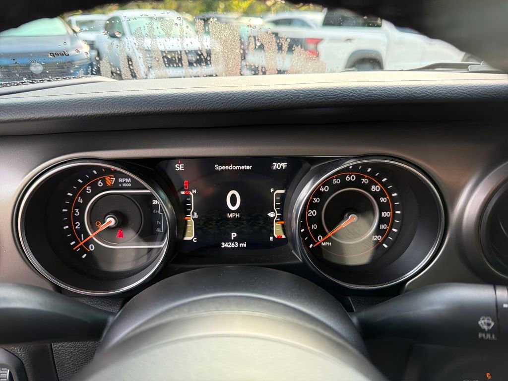 Used 2022 Jeep Gladiator Willys image 23
