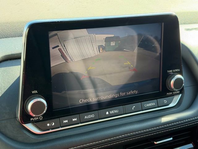 Used 2022 Nissan Rogue SV image 14