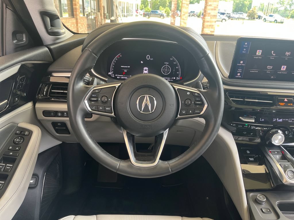 Used 2025 Acura MDX w/ Technology Package FWD image 14