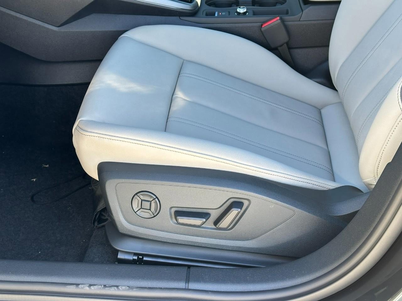 Certified 2025 Audi A3 2.0T Premium w/ Convenience Package image 21