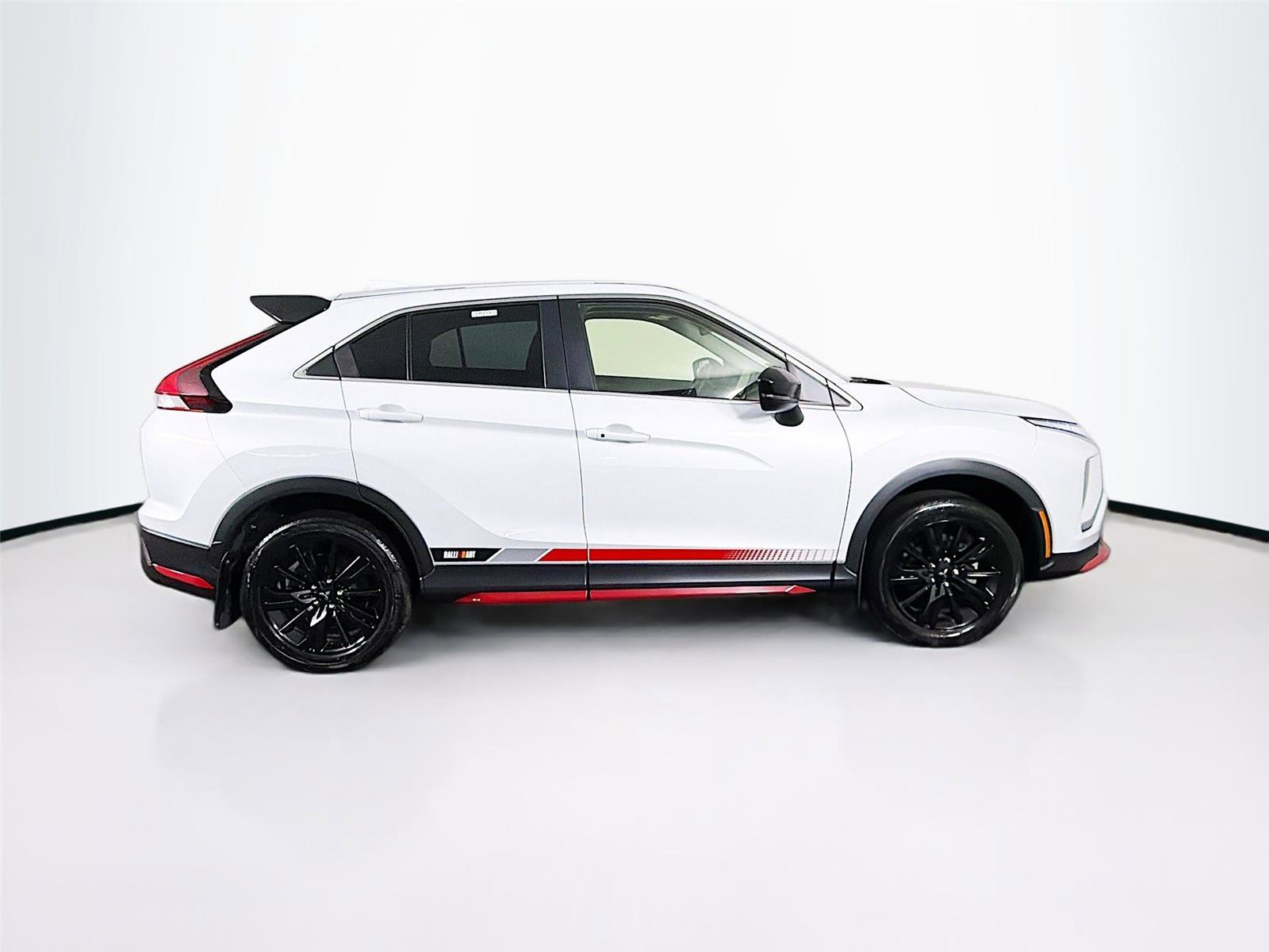Used 2024 Mitsubishi Eclipse Cross Ralliart AWD/4WD image 8