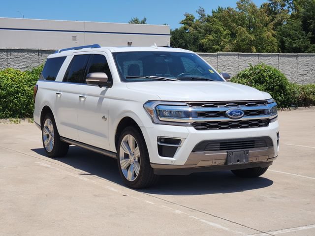 Used 2023 Ford Expedition Max King Ranch RWD image 3