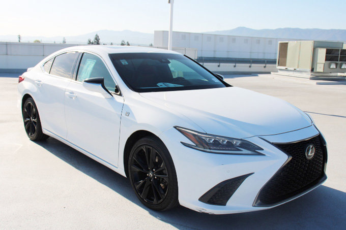 Used 2019 Lexus ES 350 F Sport image 2