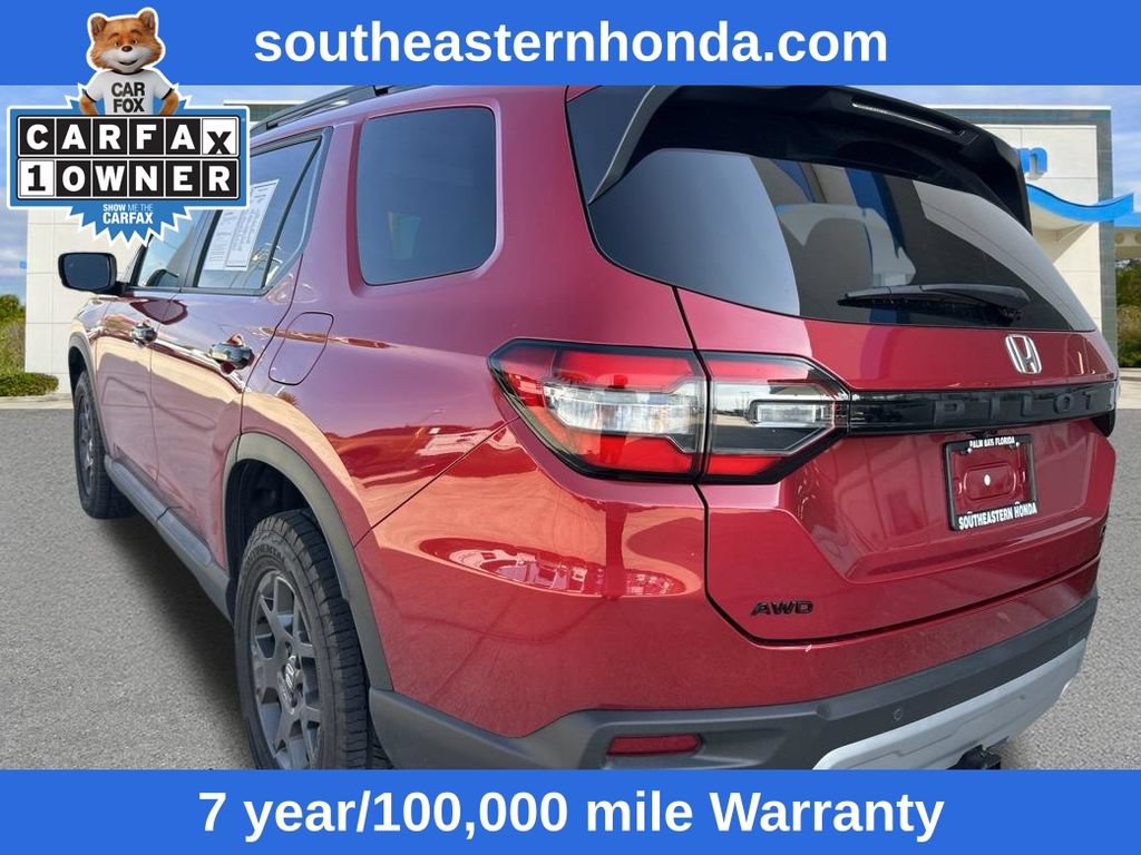 Used 2025 Honda Pilot TrailSport image 8