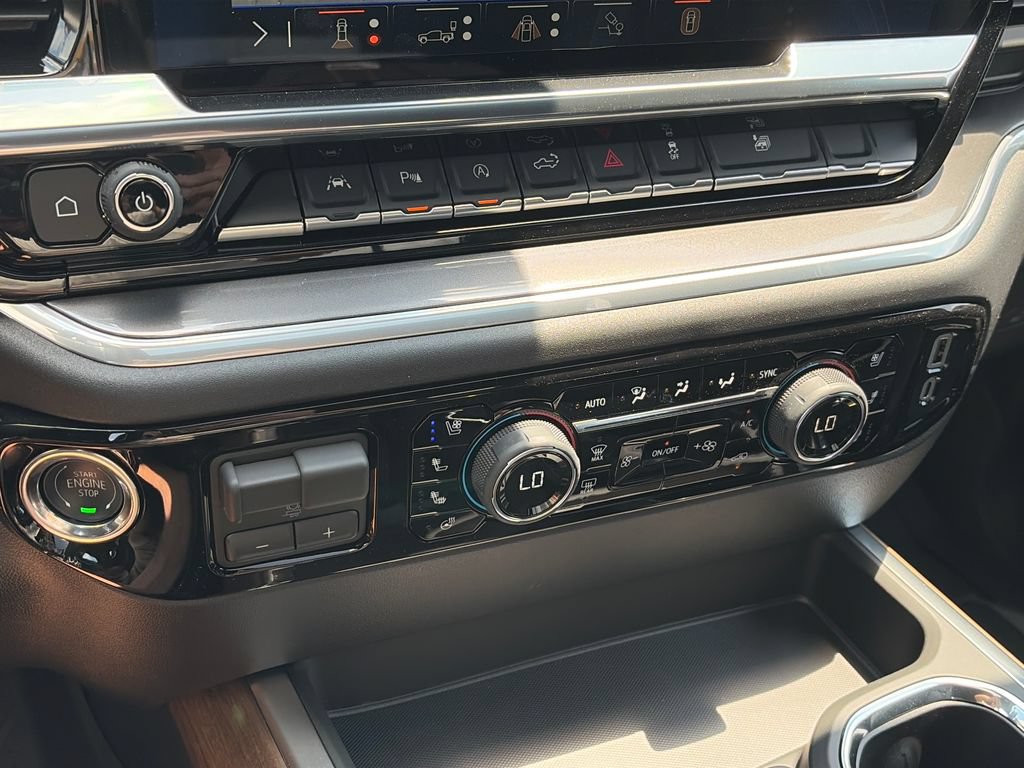 New 2026 Chevrolet Silverado 1500 High Country AWD/4WD image 22