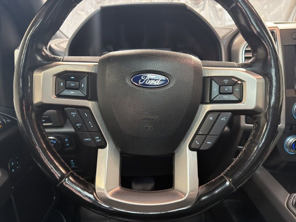 Used 2018 Ford F150 Platinum w/ Equipment Group 701A Luxury image 15
