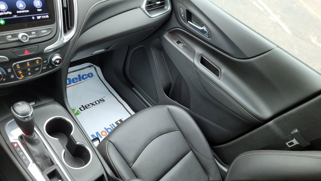 Certified 2021 Chevrolet Equinox Premier w/ Redline Edition image 23