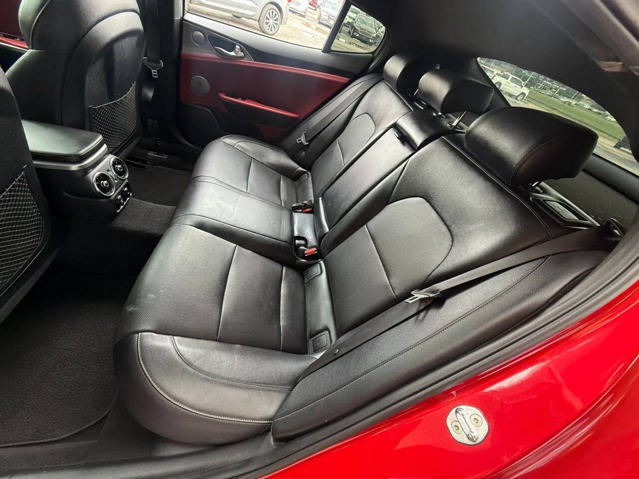 Used 2020 Kia Stinger GT1 AWD/4WD image 31