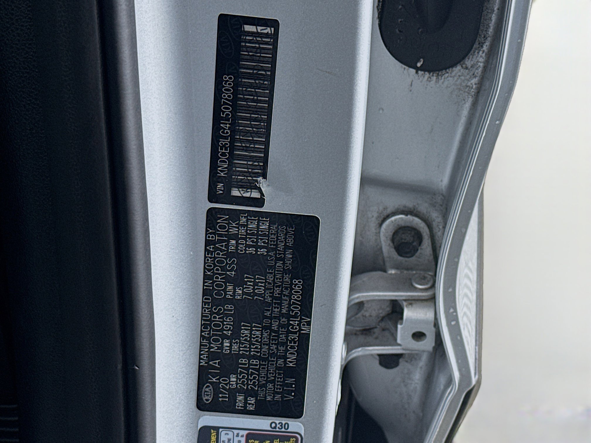 Used 2020 Kia Niro EX Premium image 40