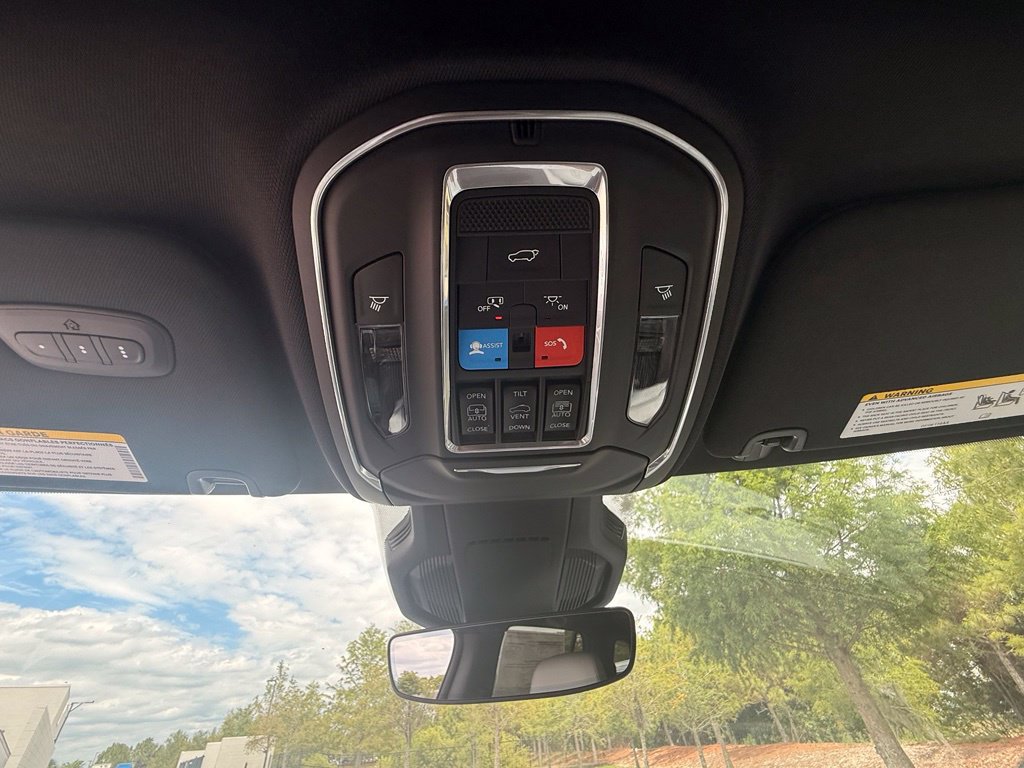 New 2026 Jeep Cherokee Overland AWD/4WD image 12