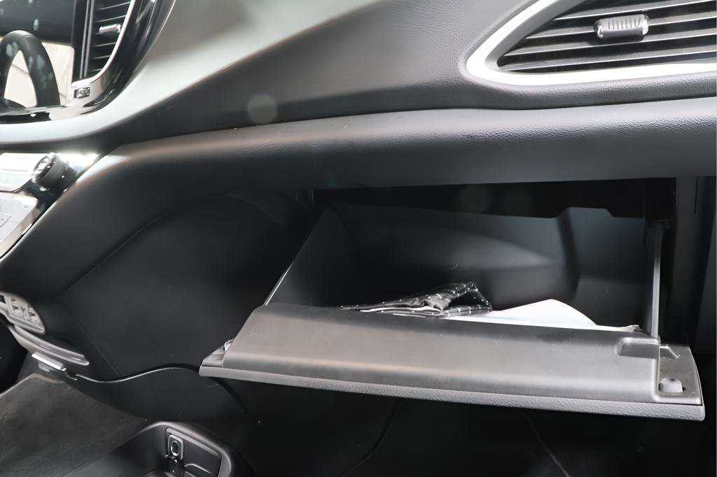 Used 2025 Chrysler Pacifica Select FWD image 29