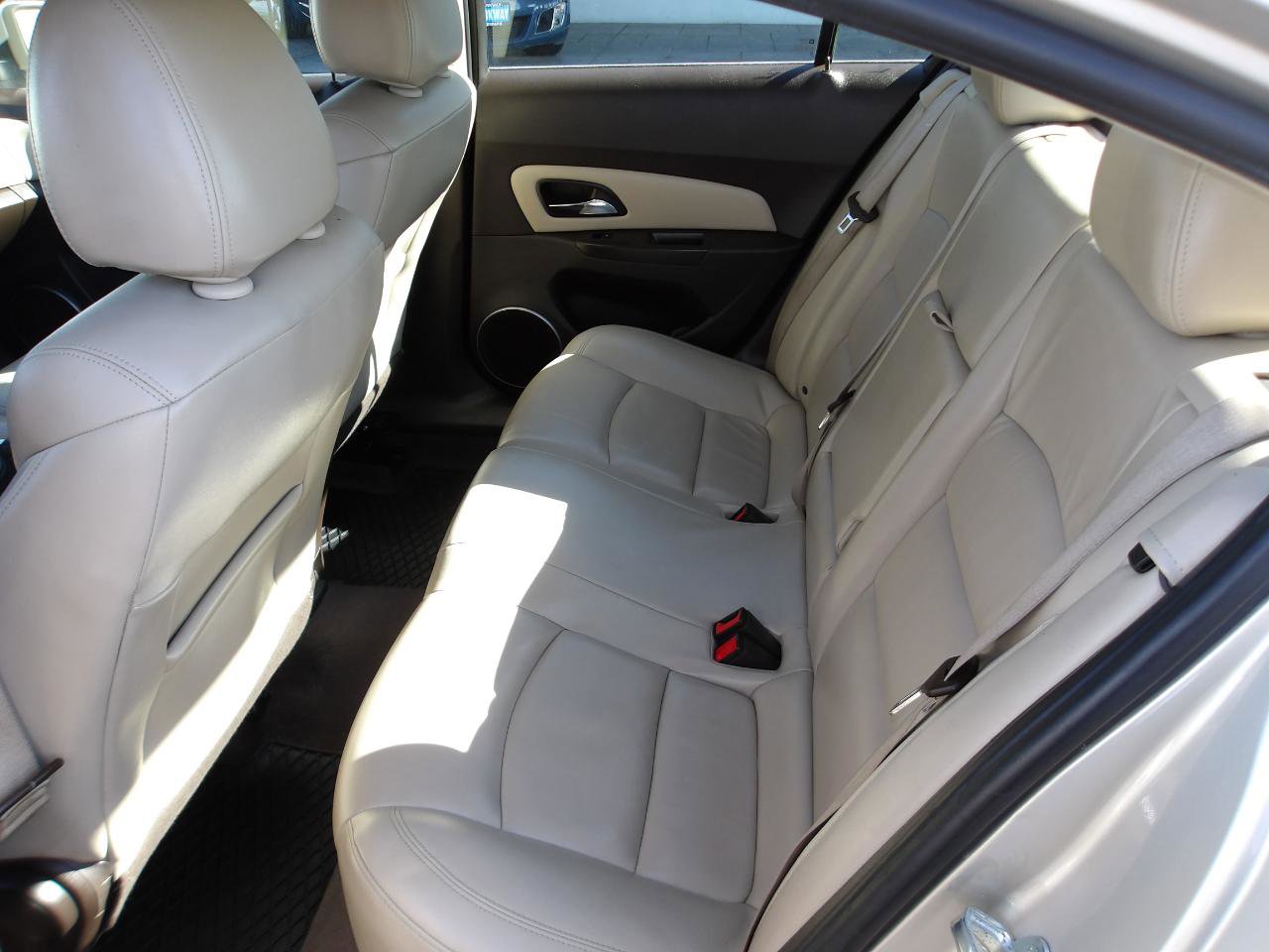 Used 2014 Chevrolet Cruze Diesel FWD image 10