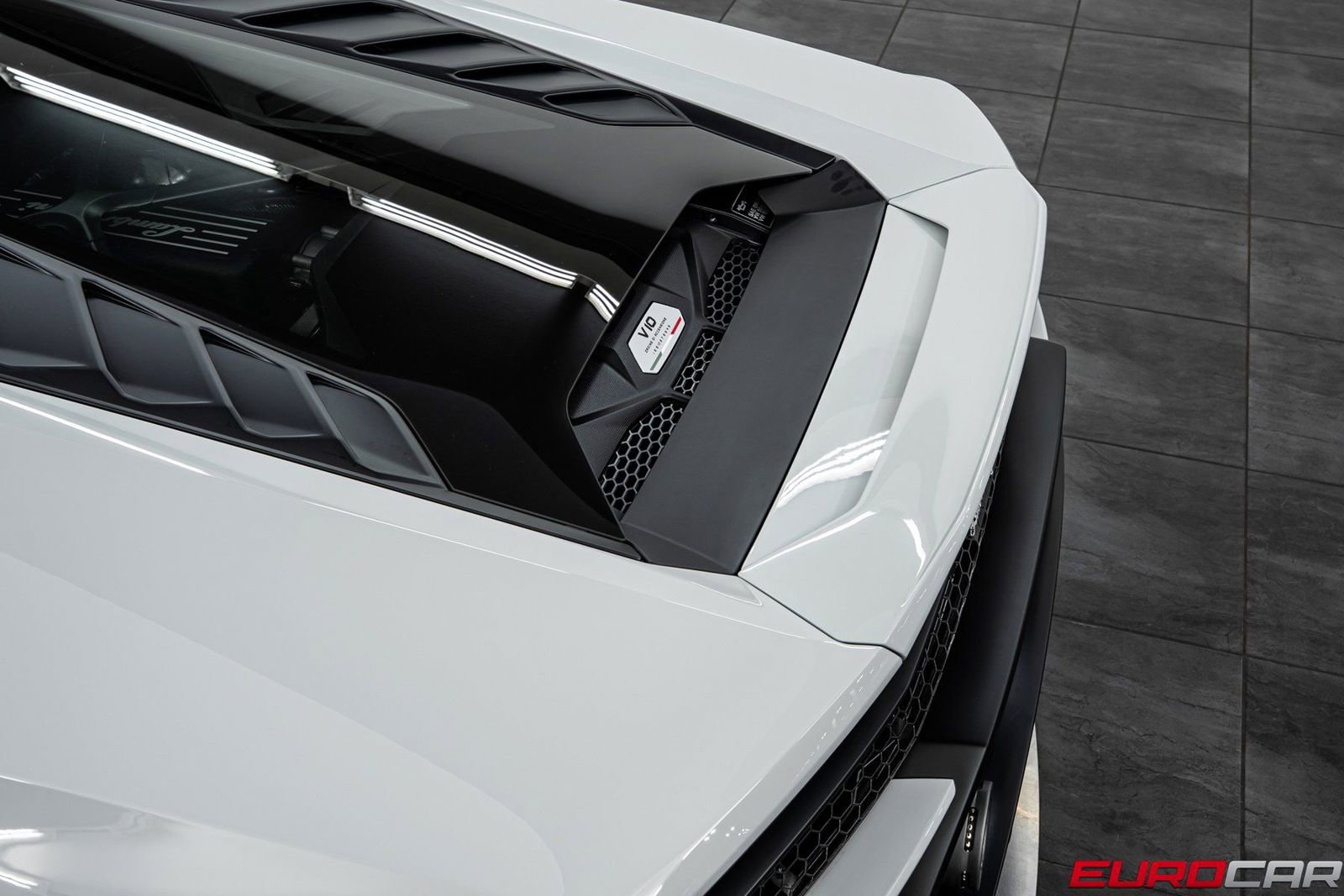 Used 2023 Lamborghini Huracan EVO image 17