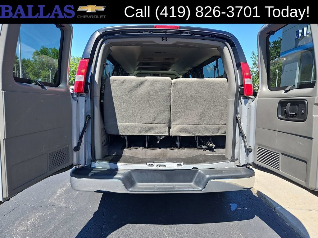 Certified 2018 Chevrolet Express 3500 LT w/ LT Preferred Equipment Group RWD image 26