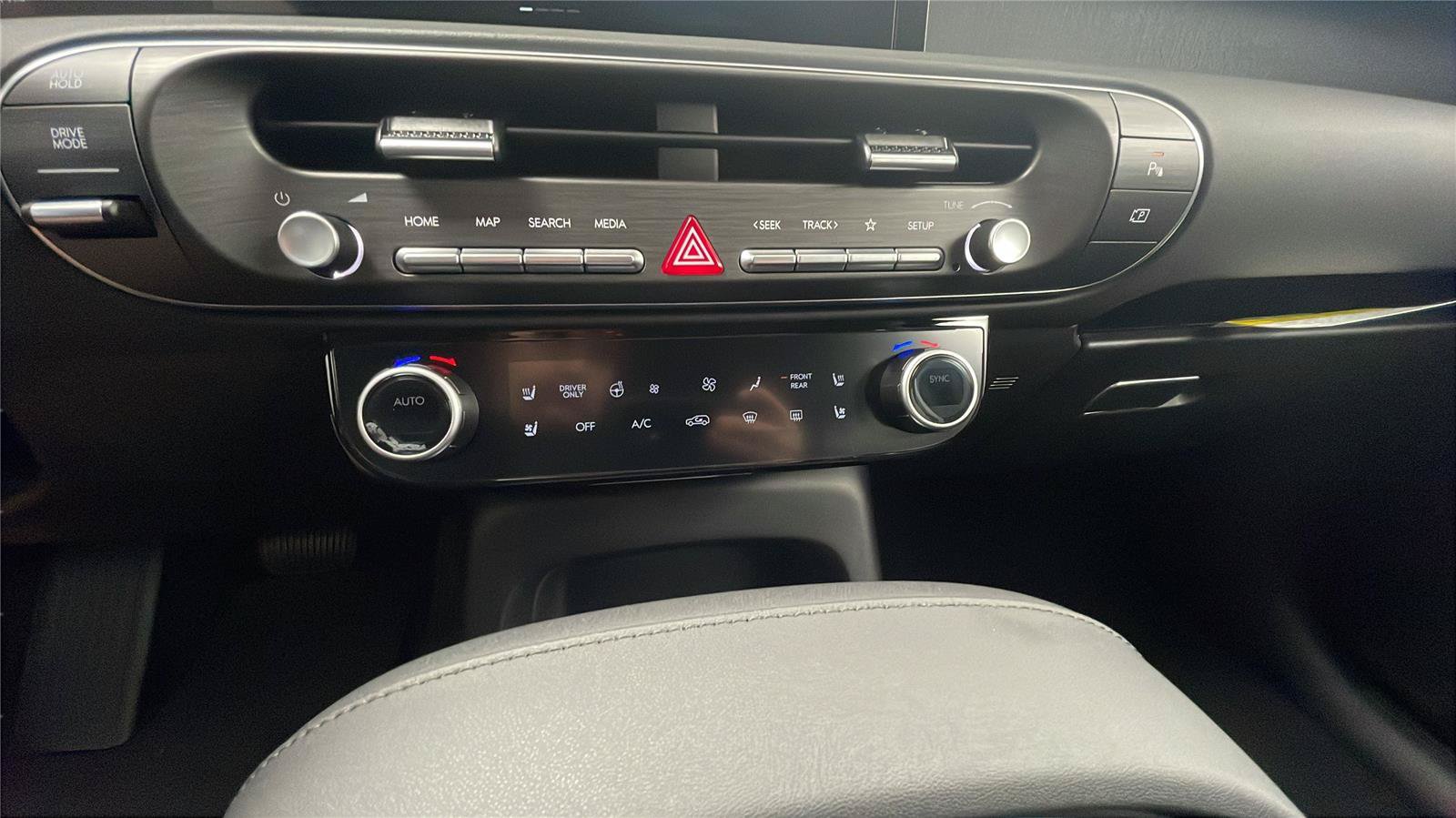 New 2026 Hyundai Palisade SEL Premium FWD image 17