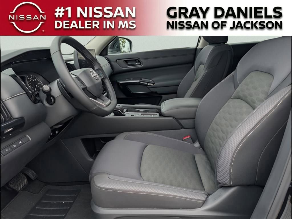 New 2026 Nissan Pathfinder SV image 17