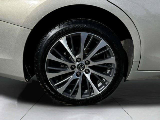 Used 2021 Lexus ES 250 w/ Premium Package AWD/4WD image 55