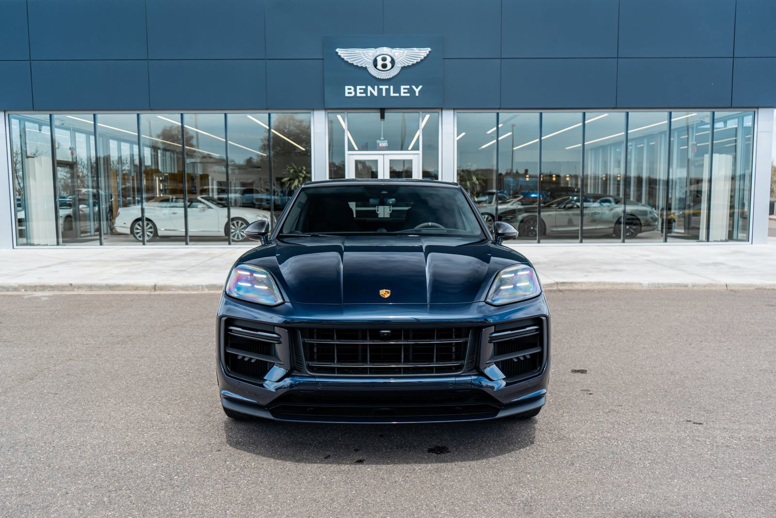 Used 2024 Porsche Cayenne Turbo GT AWD/4WD image 20