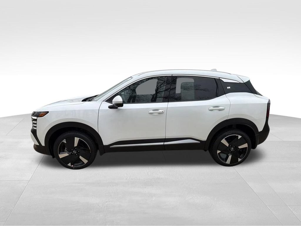 Used 2025 Nissan Kicks SR FWD image 7