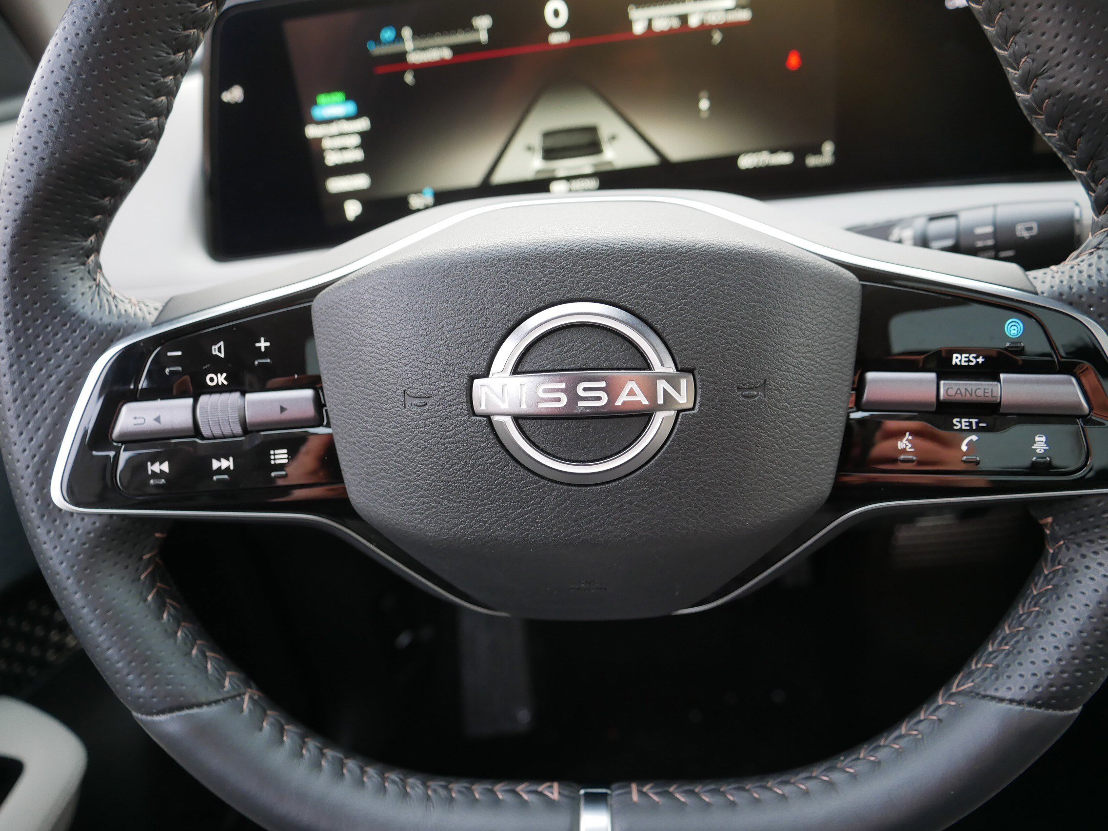 Certified 2023 Nissan Ariya AWD image 25