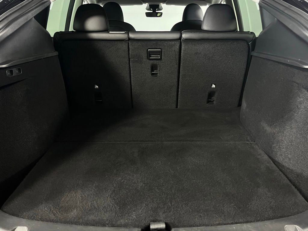 Used 2025 Tesla Model Y Long Range image 27