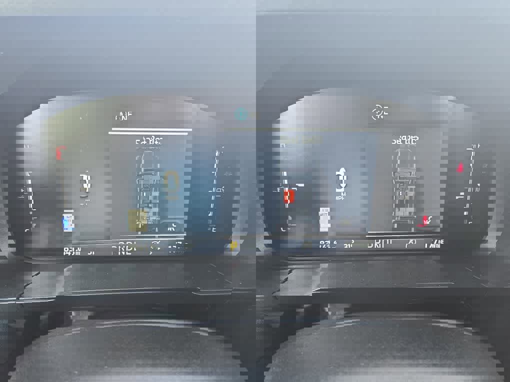 Used 2025 Ford Maverick Lariat w/ 4K Tow Package image 18