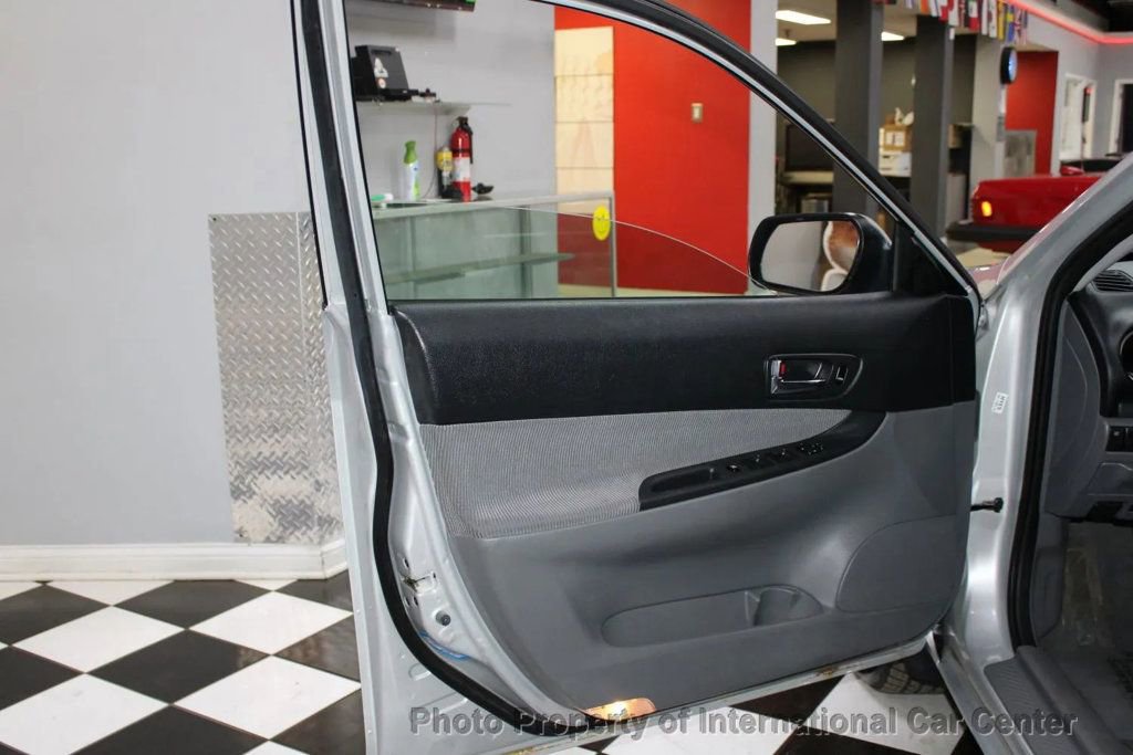 Used 2003 MAZDA MAZDA6 i image 10
