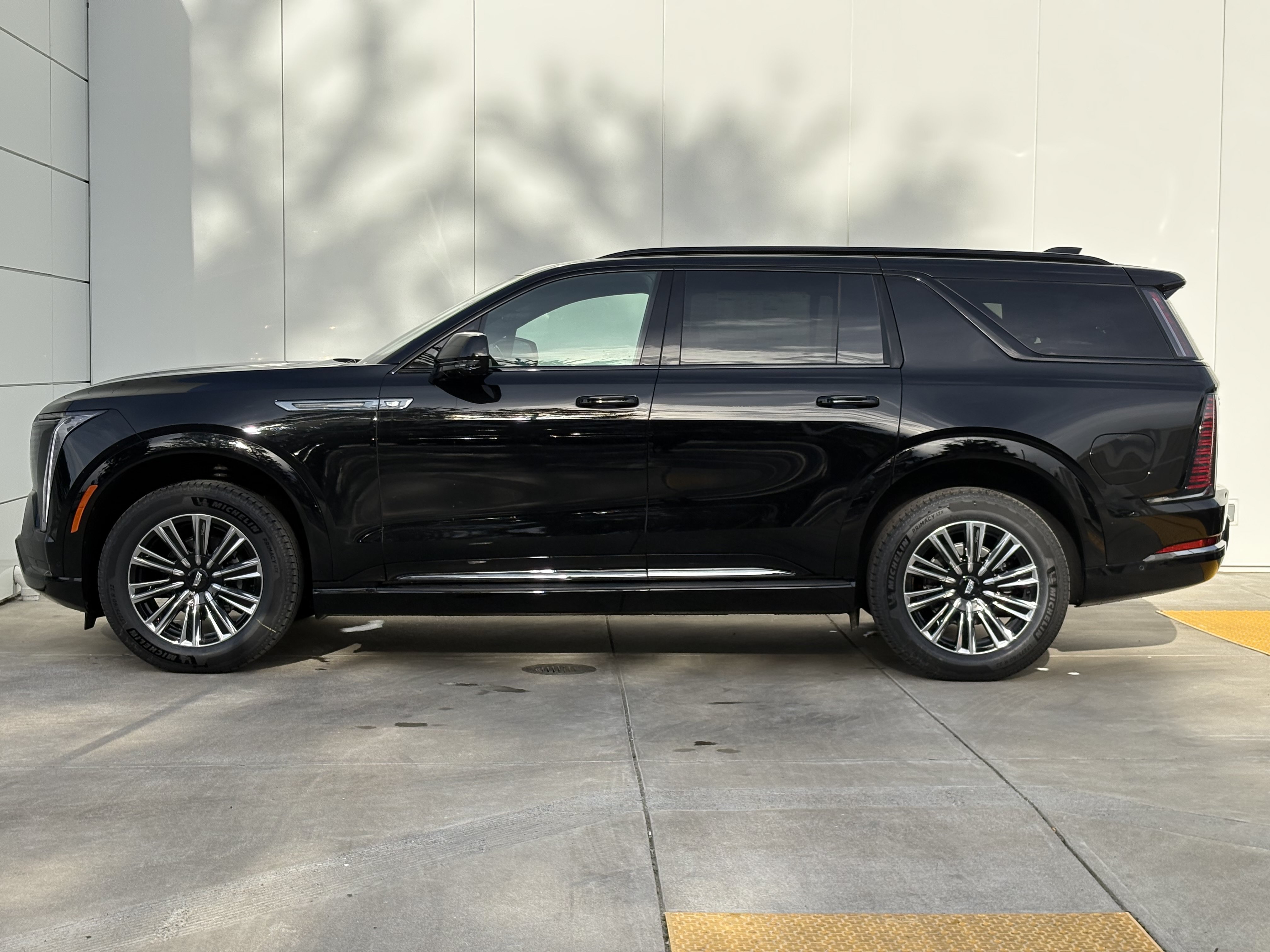 New 2026 Cadillac Escalade IQL Sport 1 AWD/4WD image 4
