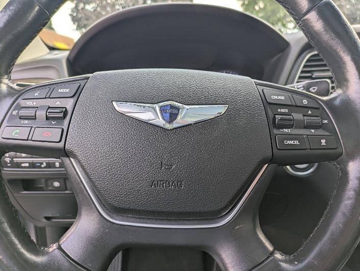 Used 2015 Hyundai Genesis 3.8 w/ Option Group 03 AWD/4WD image 20