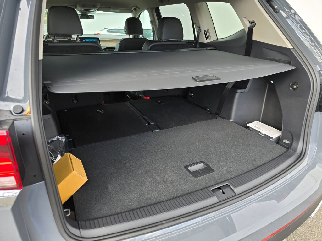 New 2025 Volkswagen Atlas SE image 19